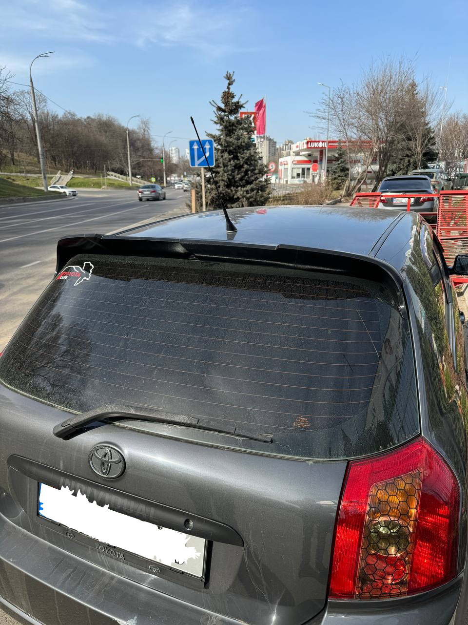 Toyota Runx Spoiler(Unpainted)