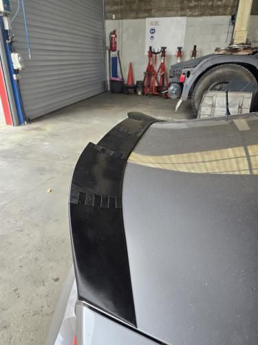 BMW Z4 Spoiler ( Unpainted)