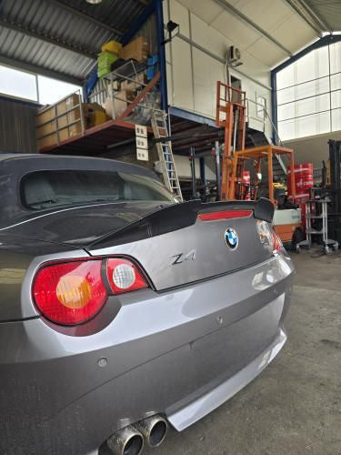 BMW Z4 Spoiler ( Unpainted)
