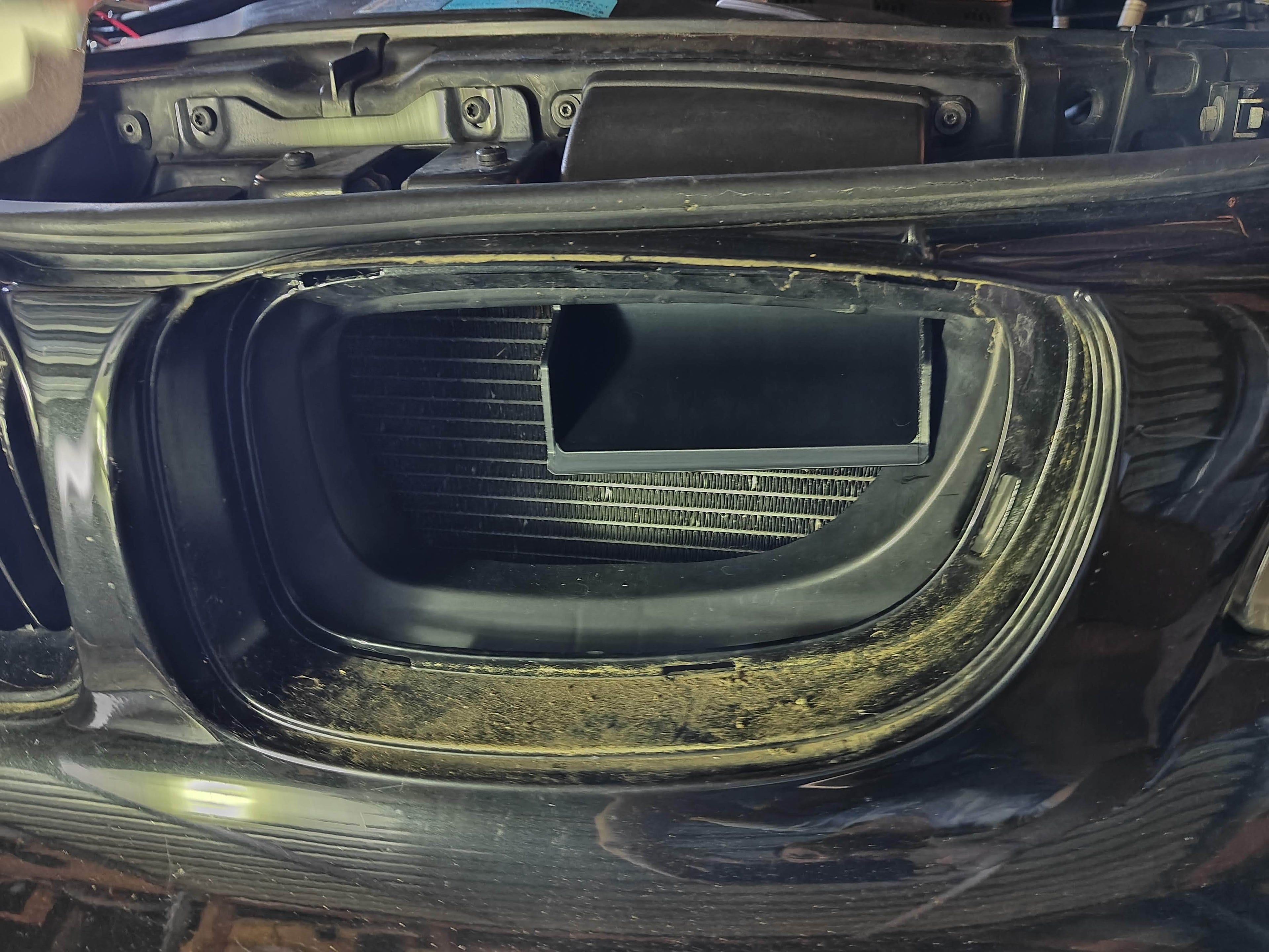 BMW E82 / E87 / E81 Ram Air Intake Scoop