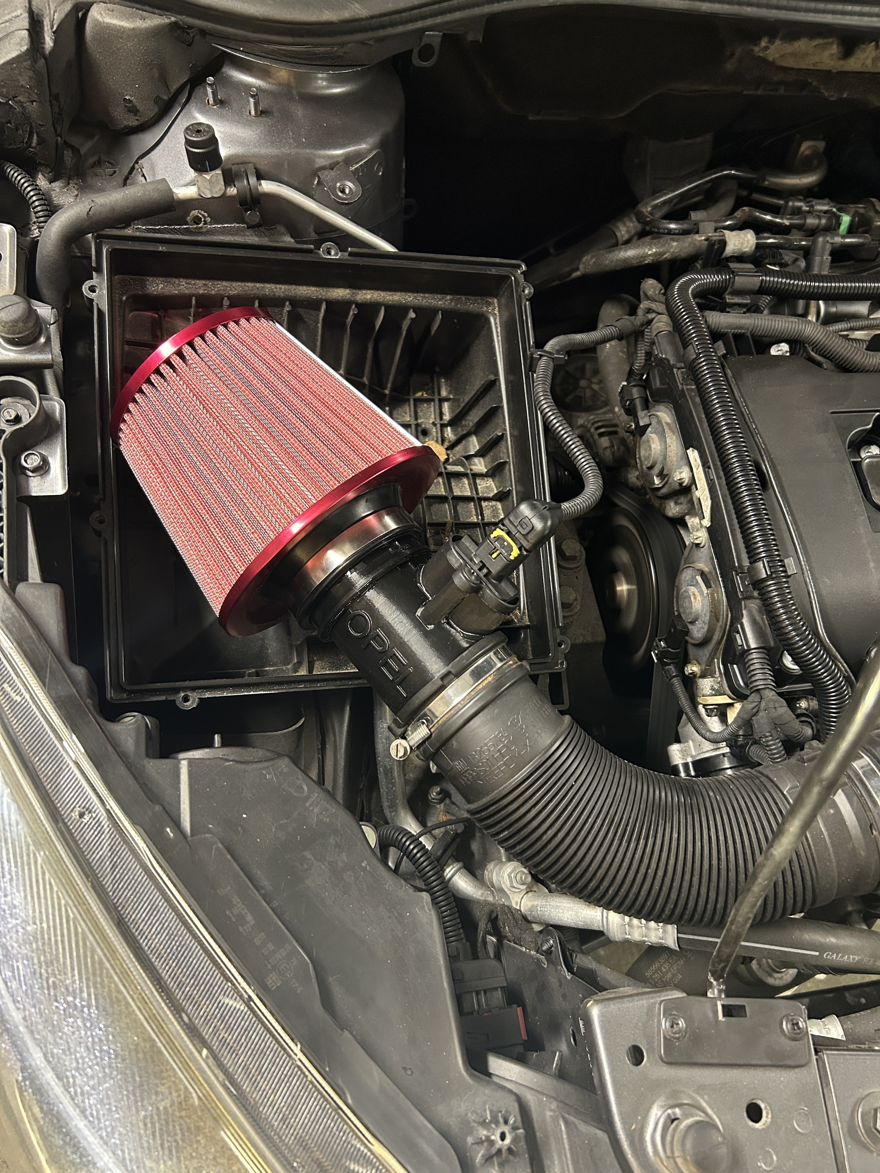 Opel Astra J A14NET Hot Air Intake Scoop