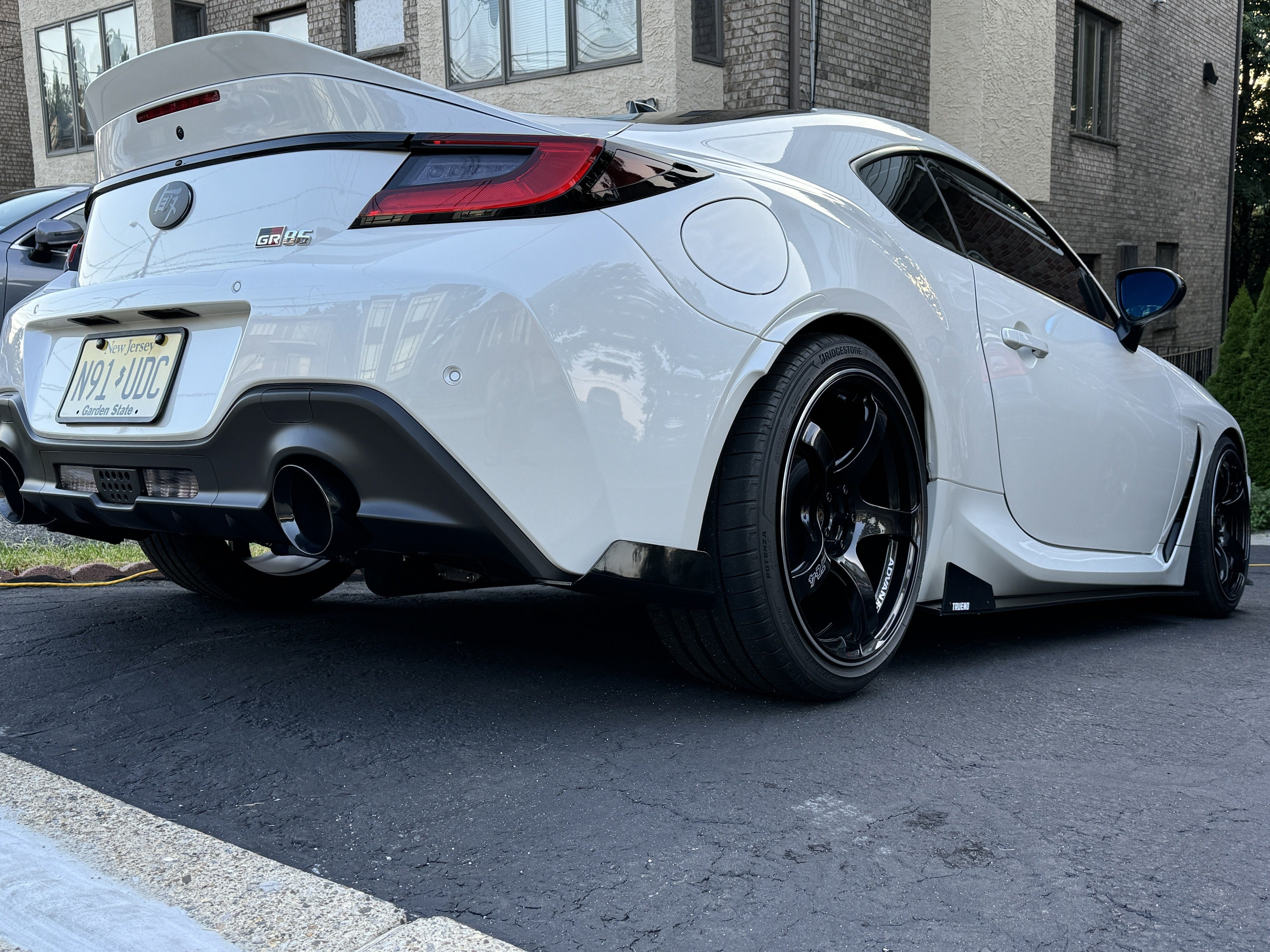 Toyota GR86 / Subaru BRZ Rear Spats
